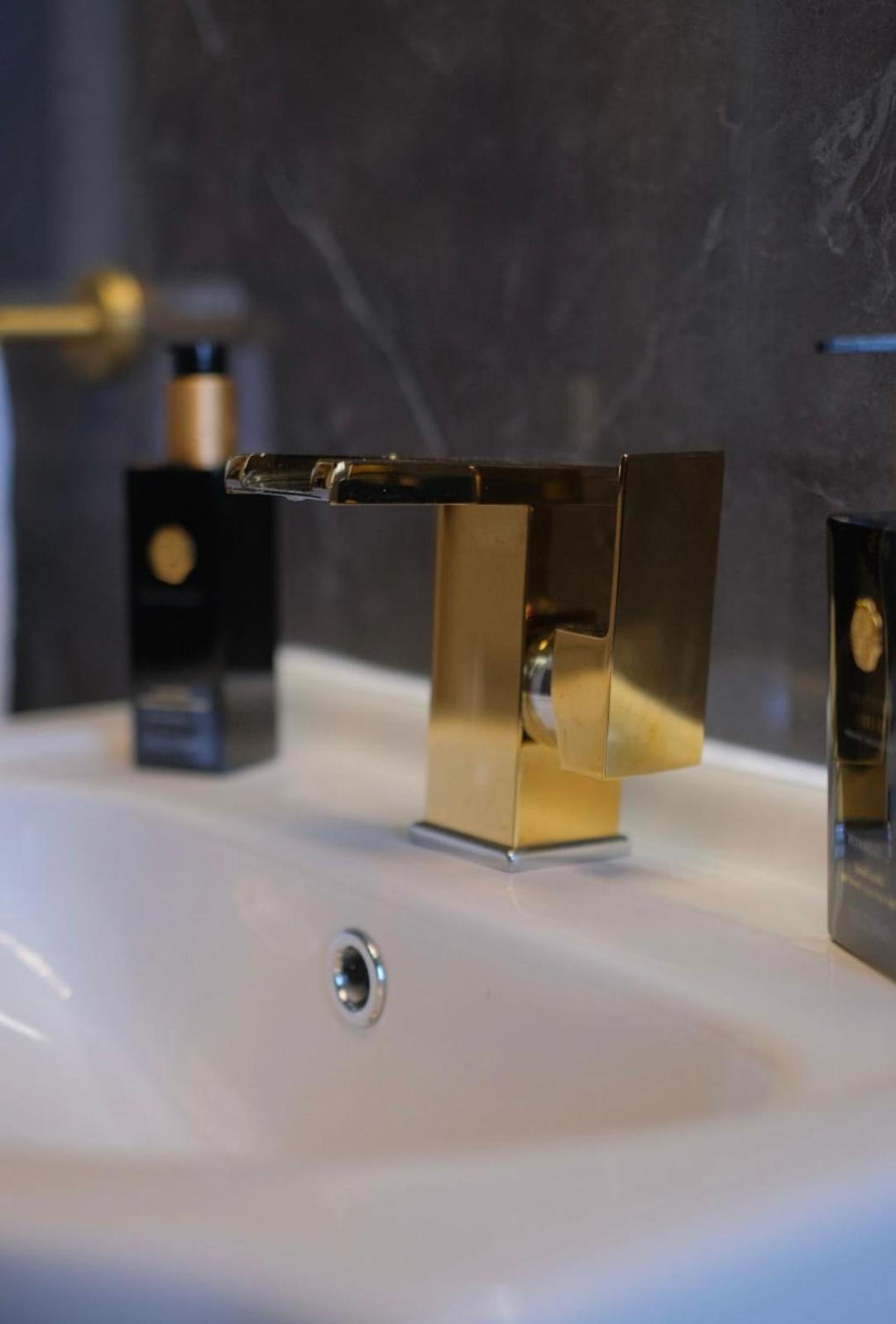 Luxury Apartment Dundee Luaran gambar